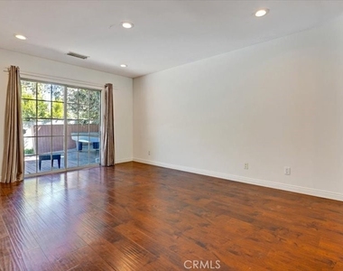 5224 Woodlake - Photo Thumbnail 15