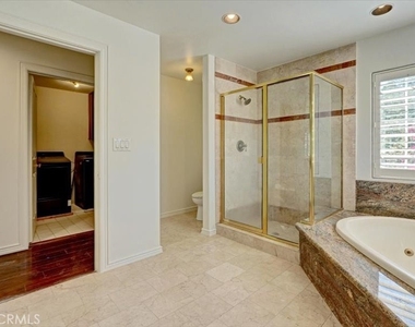 5224 Woodlake - Photo Thumbnail 24
