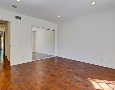 5224 Woodlake - Photo Thumbnail 13