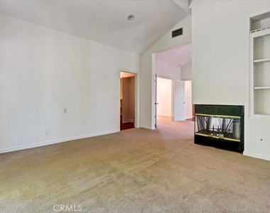 5224 Woodlake - Photo Thumbnail 32