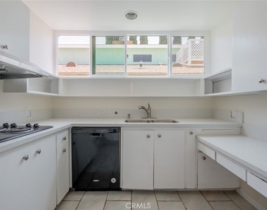 432 S Sierra Madre Boulevard - Photo Thumbnail 17