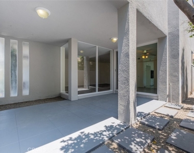 432 S Sierra Madre Boulevard - Photo Thumbnail 30
