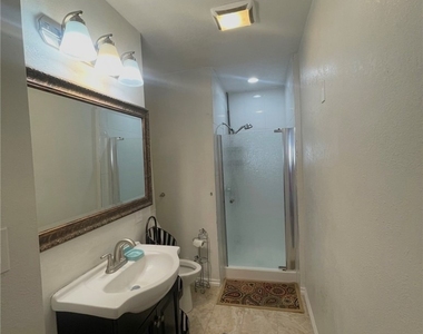 620 N Janss - Photo Thumbnail 3