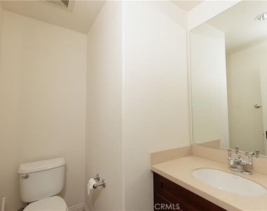 710 E Valencia - Photo Thumbnail 15