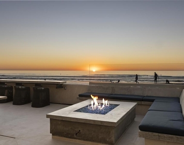 2016 Ocean Front - Photo Thumbnail 8