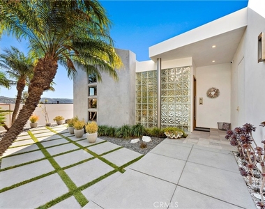535 Dunnegan Drive - Photo Thumbnail 2