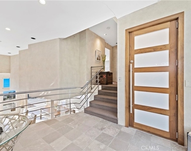 535 Dunnegan Drive - Photo Thumbnail 3