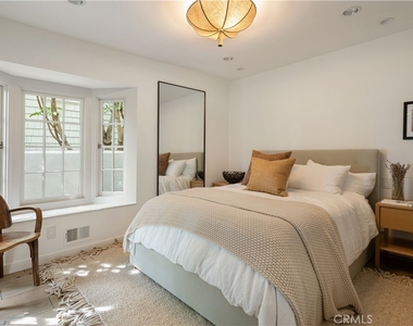 998 Emerald Bay - Photo Thumbnail 19