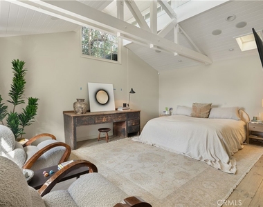 998 Emerald Bay - Photo Thumbnail 16