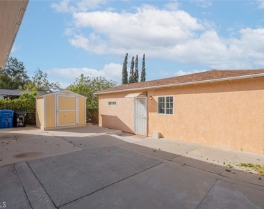 10407 Mcclemont Avenue - Photo Thumbnail 1