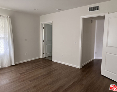 4770 Edgewood - Photo Thumbnail 1