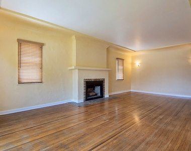 1071 S Cloverdale Avenue - Photo Thumbnail 8