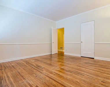 1071 S Cloverdale Avenue - Photo Thumbnail 36