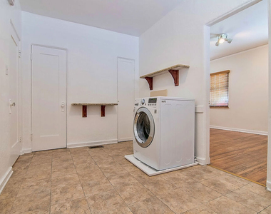 1071 S Cloverdale Avenue - Photo Thumbnail 39