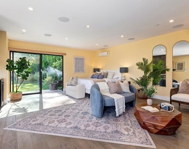 2841 Montcalm Avenue - Photo Thumbnail 42