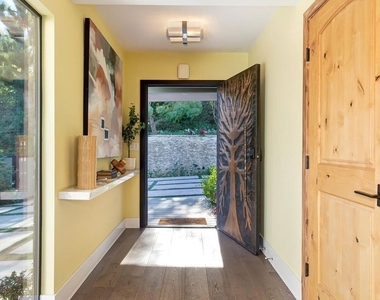 2841 Montcalm Avenue - Photo Thumbnail 3