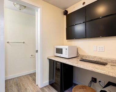 2841 Montcalm Avenue - Photo Thumbnail 62