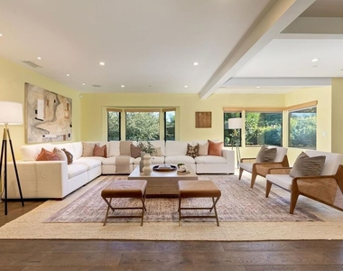 2841 Montcalm Avenue - Photo Thumbnail 4
