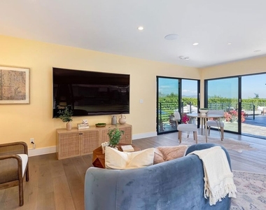 2841 Montcalm Avenue - Photo Thumbnail 44