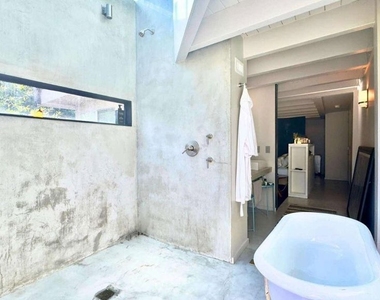 19562 Cave Way - Photo Thumbnail 11