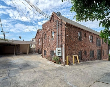 154 N Edgemont Street - Photo Thumbnail 11