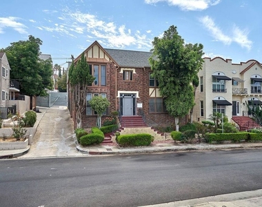 154 N Edgemont Street - Photo Thumbnail 14
