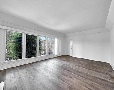 154 N Edgemont Street - Photo Thumbnail 4