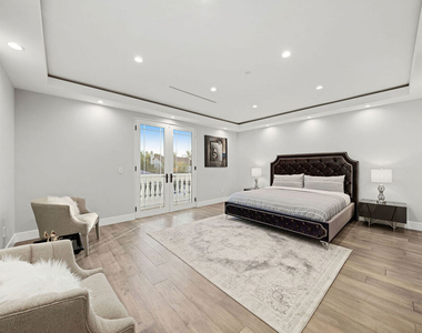 14817 Otsego Street - Photo Thumbnail 25