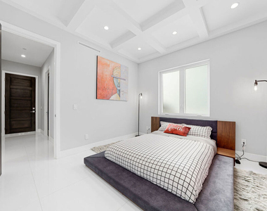 14817 Otsego Street - Photo Thumbnail 33