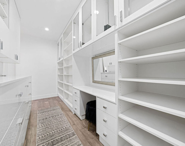 14817 Otsego Street - Photo Thumbnail 28