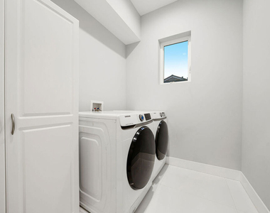 14817 Otsego Street - Photo Thumbnail 20