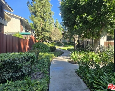 991 S Idaho Street - Photo Thumbnail 7