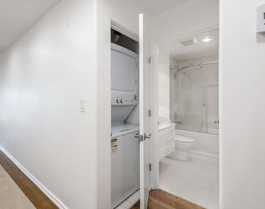 15425 Antioch Street - Photo Thumbnail 8