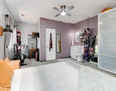 12738 Lakeshore Drive - Photo Thumbnail 5