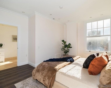 702 Ash St - Photo Thumbnail 15