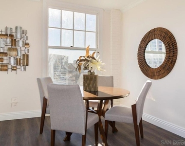 702 Ash St - Photo Thumbnail 13