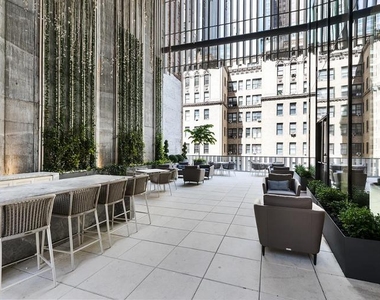 138 East 50th Street - Photo Thumbnail 6
