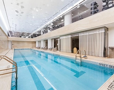 138 East 50th Street - Photo Thumbnail 8