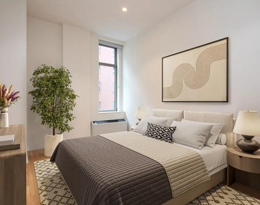 252 Seventh Avenue - Photo Thumbnail 3