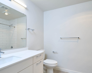 938 110th Ave Ne - Photo Thumbnail 12