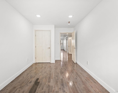 Barnes Avenue - Photo Thumbnail 17