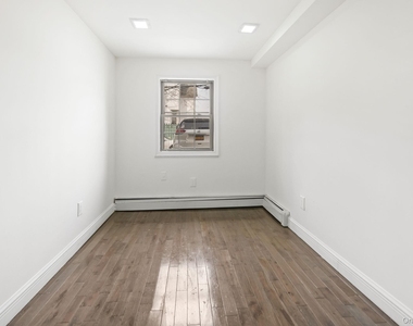 Barnes Avenue - Photo Thumbnail 9
