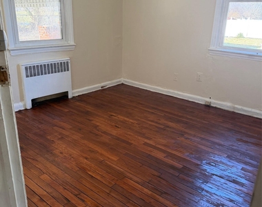 650 Winthrop Drive - Photo Thumbnail 1