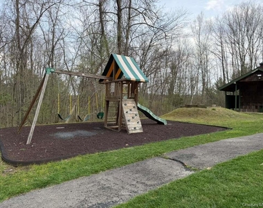 506 Fox Run Lane - Photo Thumbnail 18
