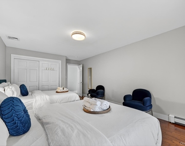 66 Murray Drive - Photo Thumbnail 26