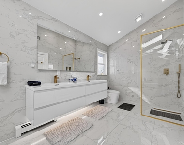 66 Murray Drive - Photo Thumbnail 17