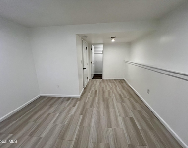 21 S Loughberry Road - Photo Thumbnail 24