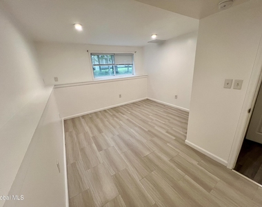 21 S Loughberry Road - Photo Thumbnail 26