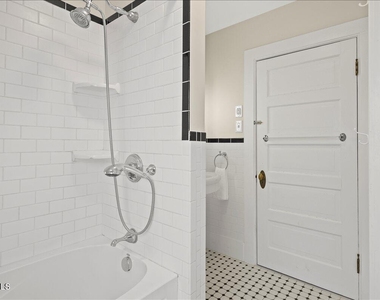 162 Lake Avenue - Photo Thumbnail 23
