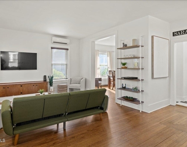162 Lake Avenue - Photo Thumbnail 7
